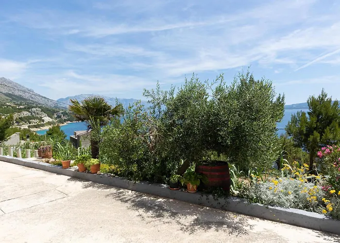 Stunning In Daire Omiš